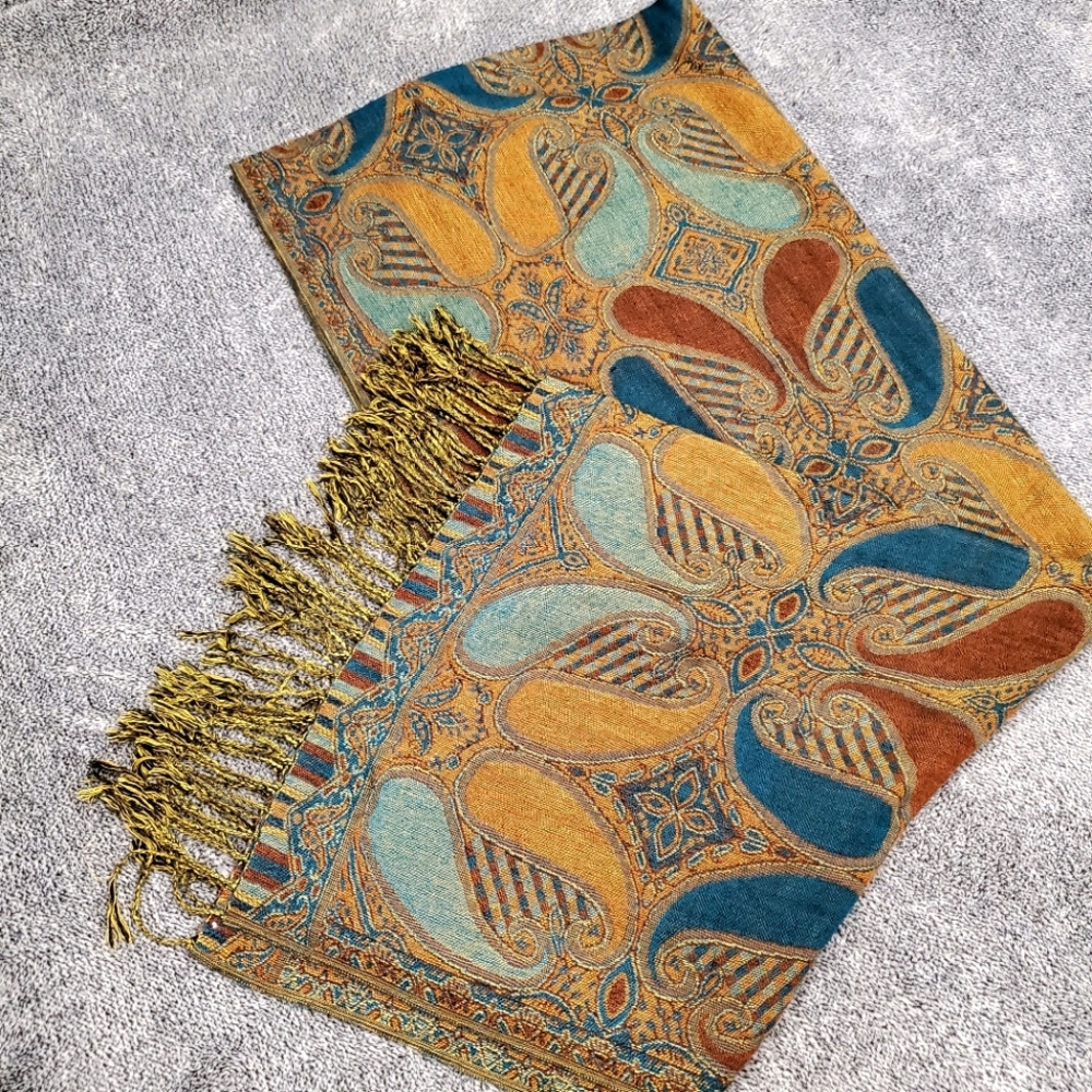 D & G Pashmina Scarf